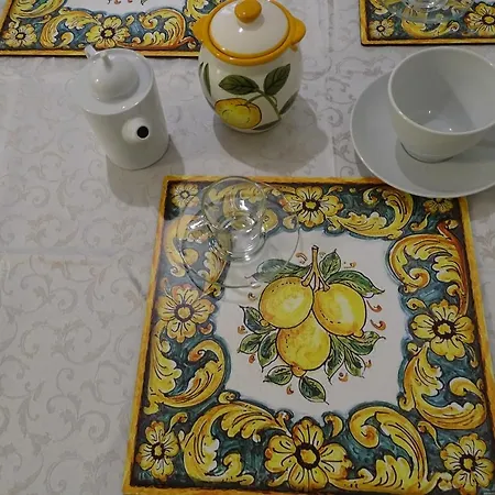 A Mennulara, Centro Apartment *
