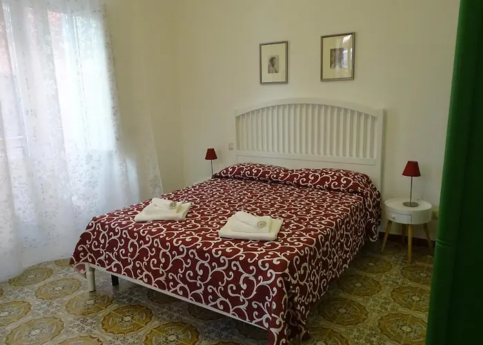 A Mennulara, Centro Taormina