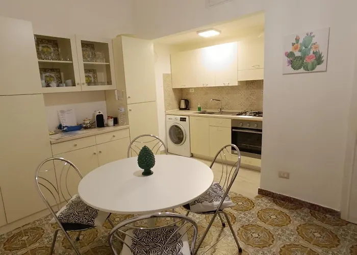 A Mennulara, Centro * Taormina