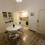 Lejlighed A Mennulara, Centro